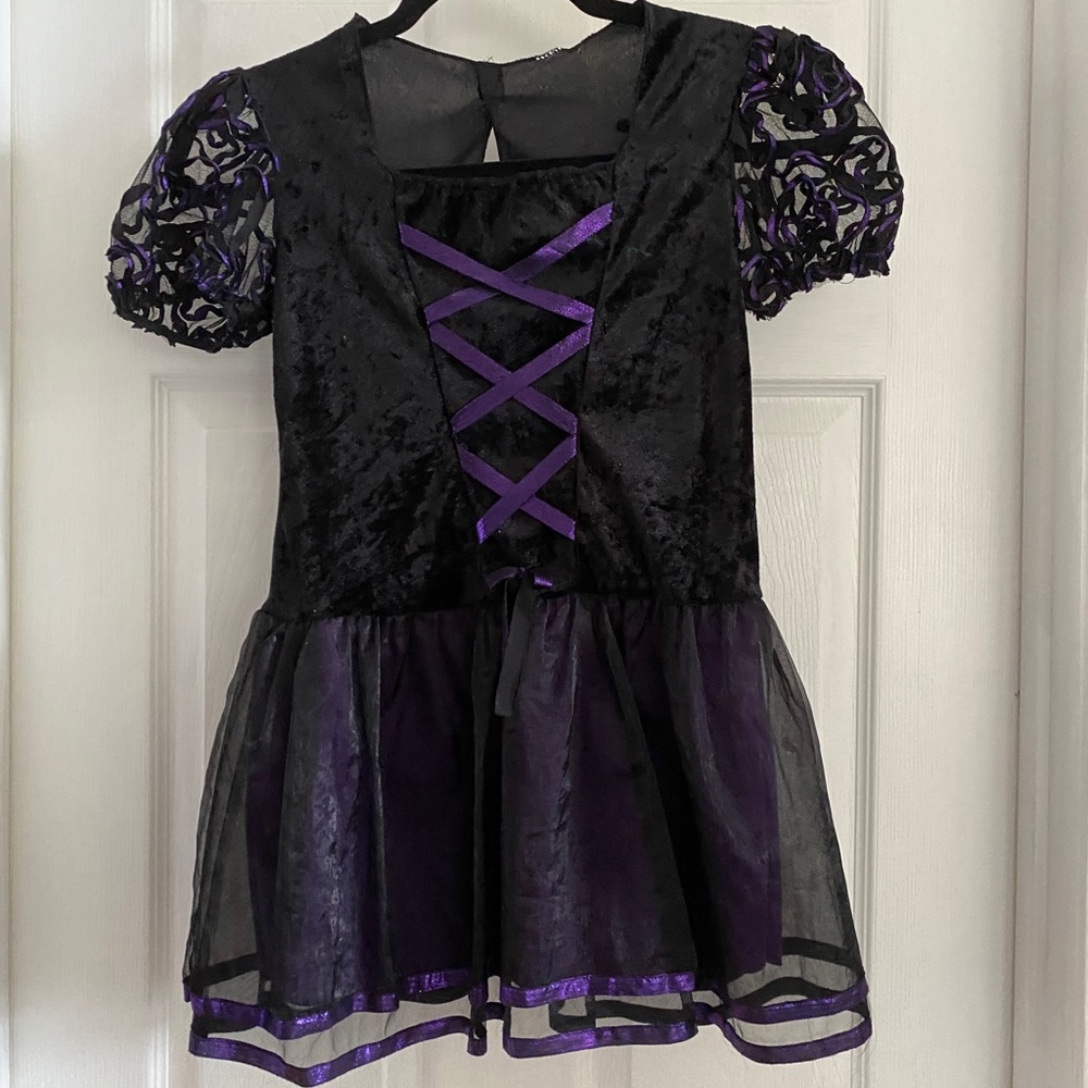 Witch costume